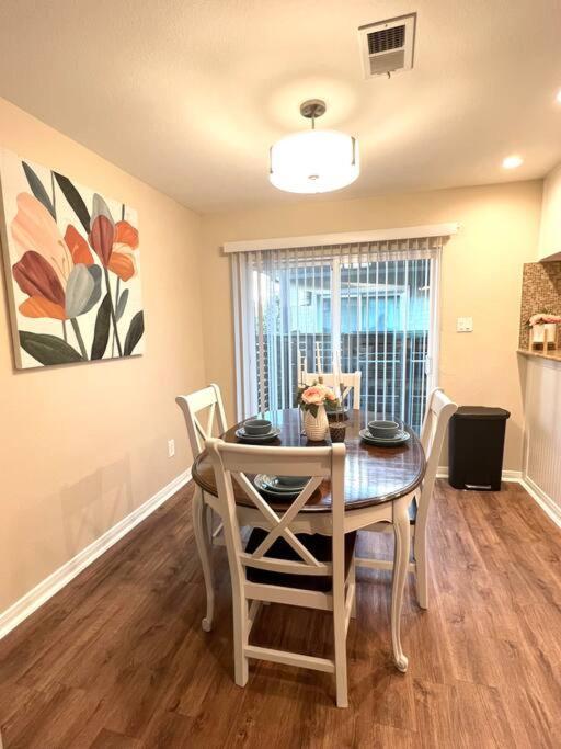 Lovely 2 Bedroom/2 Bath Houston, Heights/Galleria Exteriör bild